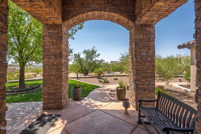 5667 Calle De Paradise, Las Cruces, NM 88011