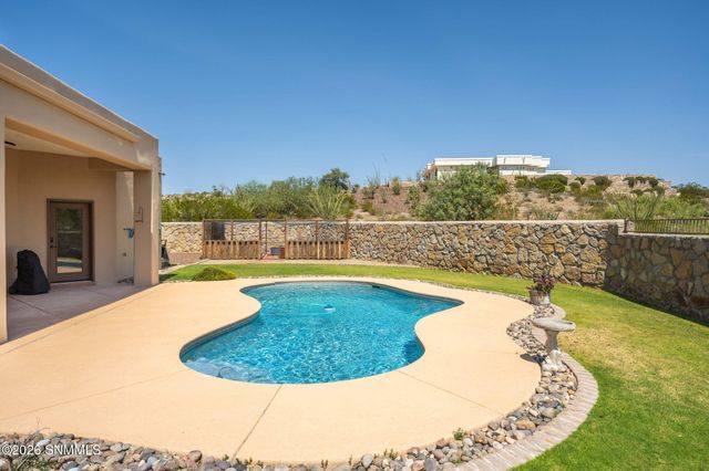 5667 Calle De Paradise, Las Cruces, NM 88011