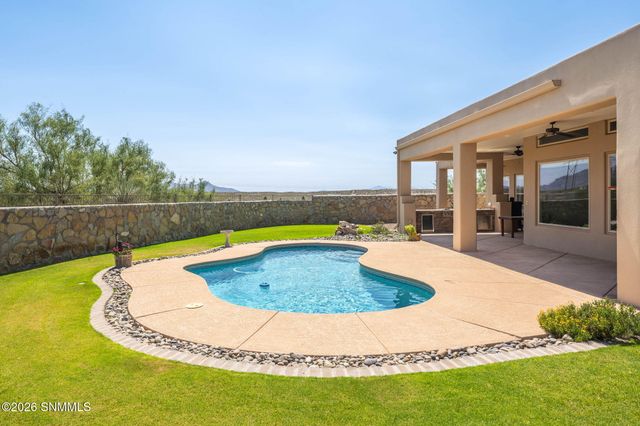 5667 Calle De Paradise, Las Cruces, NM 88011