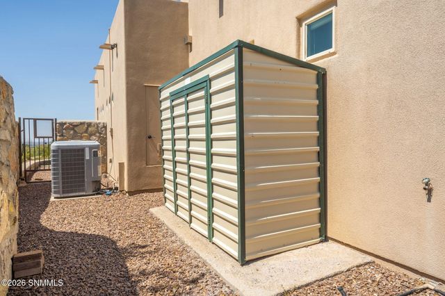 5667 Calle De Paradise, Las Cruces, NM 88011