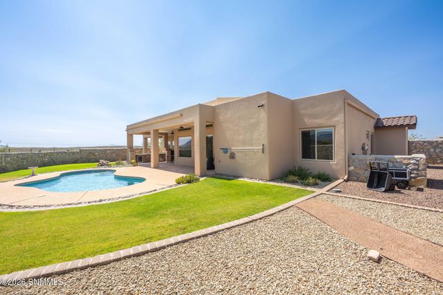 5667 Calle De Paradise, Las Cruces, NM 88011