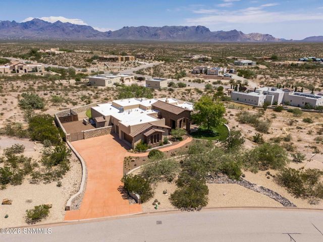 5667 Calle De Paradise, Las Cruces, NM 88011