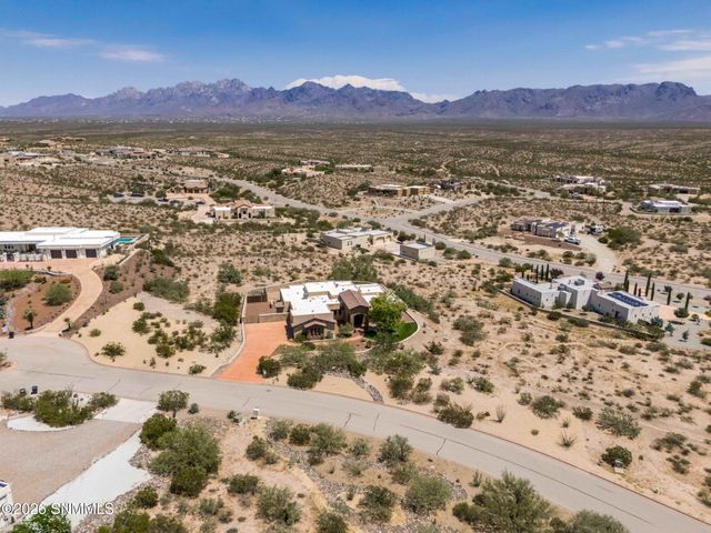 5667 Calle De Paradise, Las Cruces, NM 88011