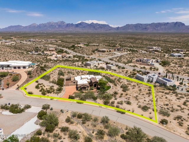 5667 Calle De Paradise, Las Cruces, NM 88011