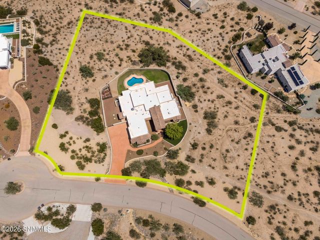 5667 Calle De Paradise, Las Cruces, NM 88011