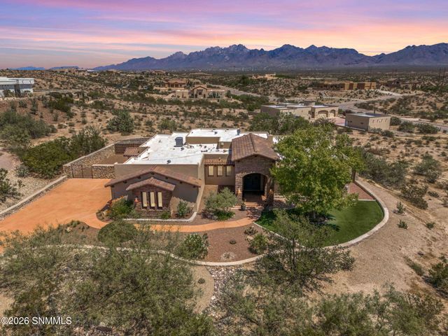 5667 Calle De Paradise, Las Cruces, NM 88011
