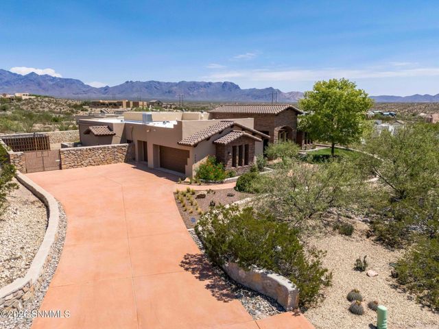 5667 Calle De Paradise, Las Cruces, NM 88011