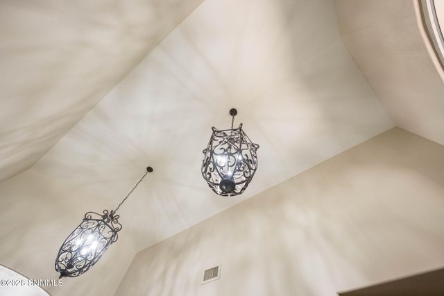5667 Calle De Paradise, Las Cruces, NM 88011