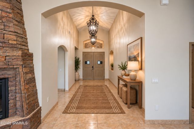 5667 Calle De Paradise, Las Cruces, NM 88011