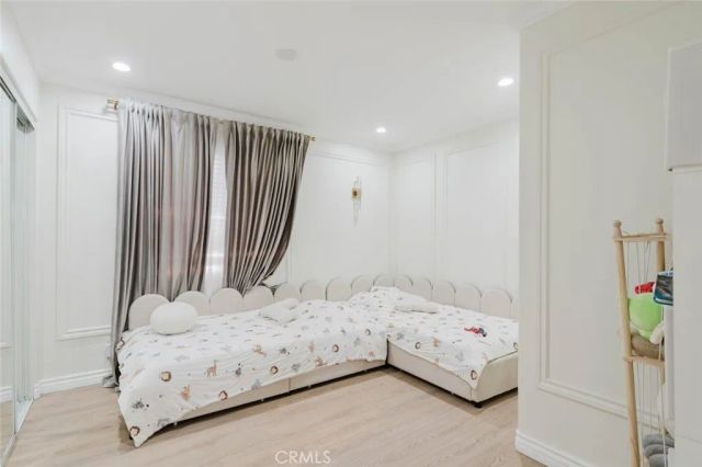 9231 Cedros Avenue, Panorama City, CA 91402