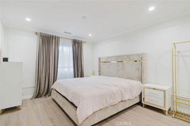 9231 Cedros Avenue, Panorama City, CA 91402