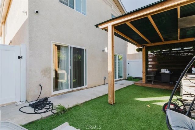 9231 Cedros Avenue, Panorama City, CA 91402