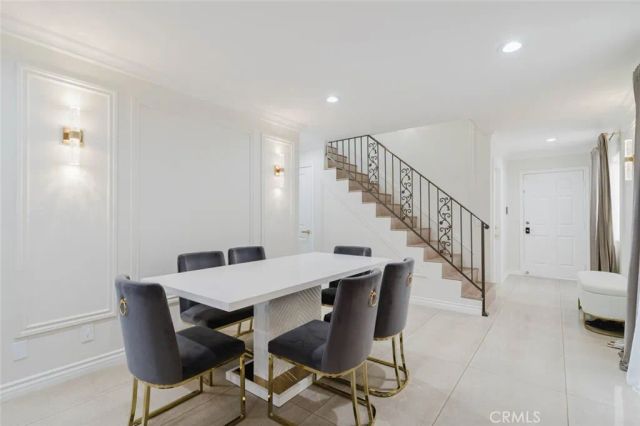 9231 Cedros Avenue, Panorama City, CA 91402