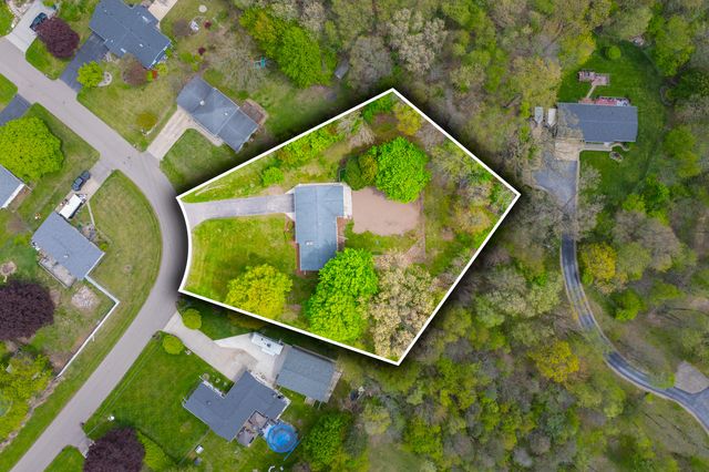 275 Beaumont Drive, Emmett Twp, MI 49014