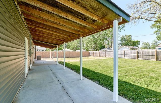 901 Love Drive, O'fallon, MO 63366
