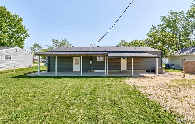 901 Love Drive, O'fallon, MO 63366