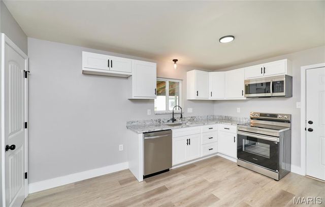 901 Love Drive, O'fallon, MO 63366