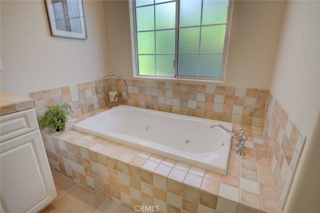 544 Stoneridge Drive, San Luis Obispo, CA 93401