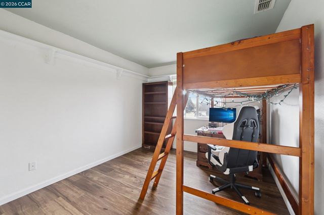 2919 Kennsington Ln, Tracy, CA 95377