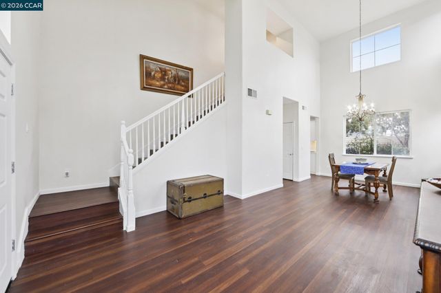 2919 Kennsington Ln, Tracy, CA 95377