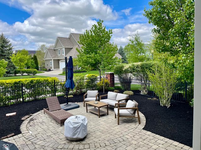 6655 Westminster Drive, Zionsville, IN 46077