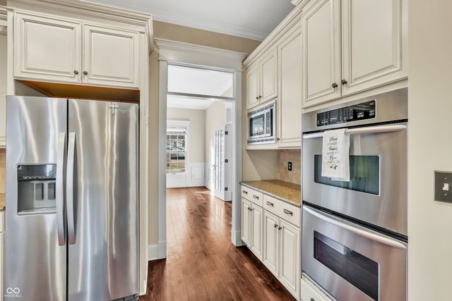 6655 Westminster Drive, Zionsville, IN 46077