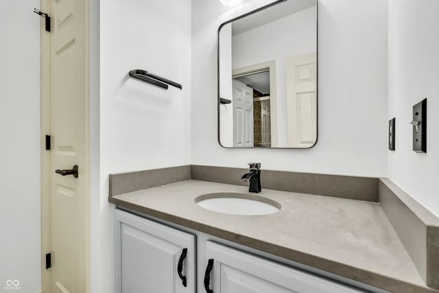 6655 Westminster Drive, Zionsville, IN 46077