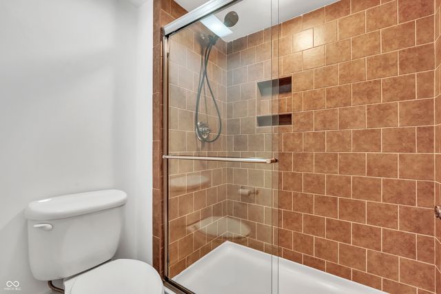 6655 Westminster Drive, Zionsville, IN 46077