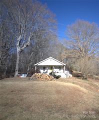 526 Lentz Road, Marion, NC 28752