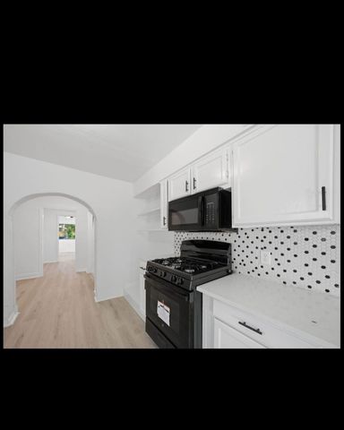 3350 Grafton Avenue, Dallas, TX 75211