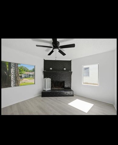 3350 Grafton Avenue, Dallas, TX 75211