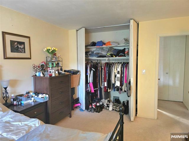 560 North Avenue I, Fort Lee, NJ 07024
