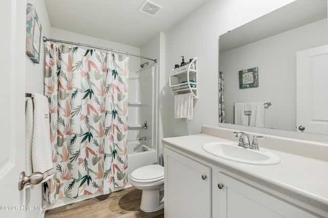 181 Murrelet Court NE, Bolivia, NC 28422