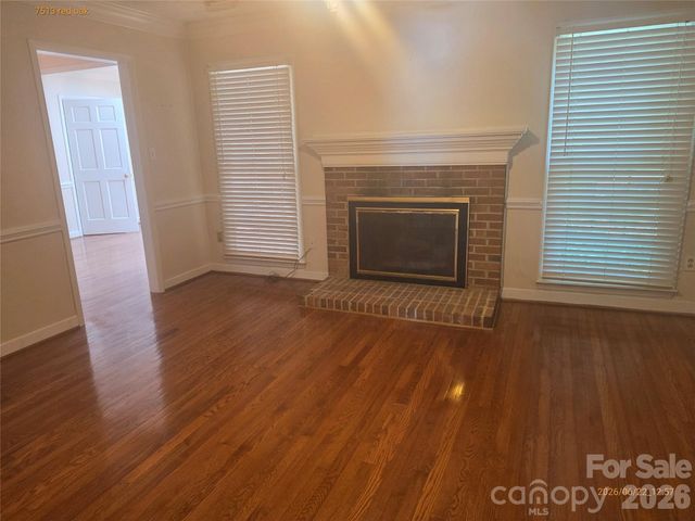 7513 Red Oak Lane, Charlotte, NC 28226