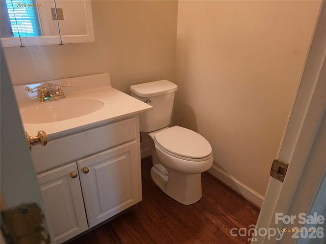 7513 Red Oak Lane, Charlotte, NC 28226