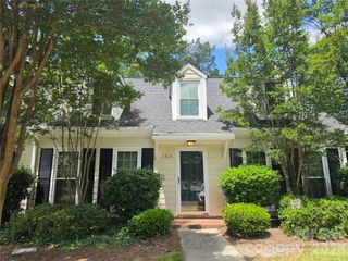 7513 Red Oak Lane, Charlotte, NC 28226