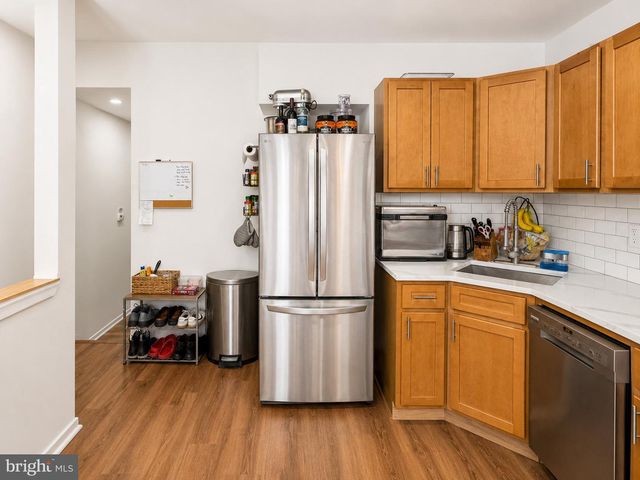 1232 N 15TH ST, Philadelphia, PA 19121