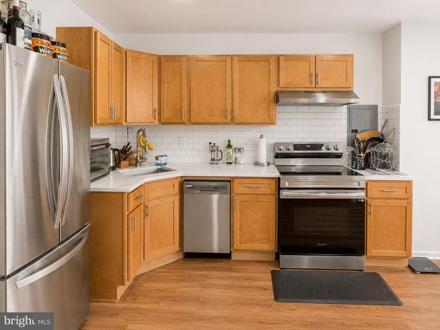 1232 N 15TH ST, Philadelphia, PA 19121