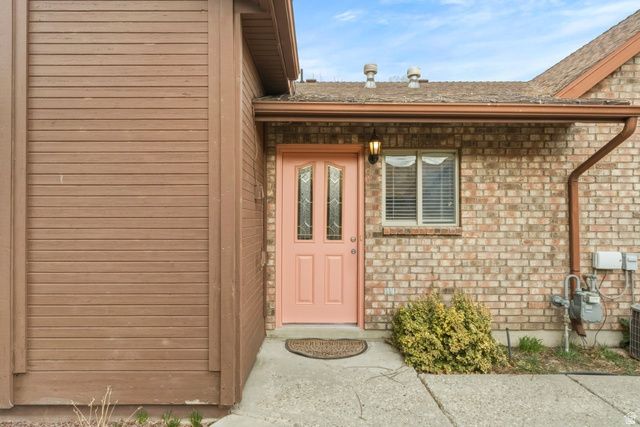 325 W WILLOW WAY, Pleasant View, UT 84414