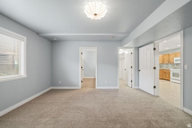 325 W WILLOW WAY, Pleasant View, UT 84414