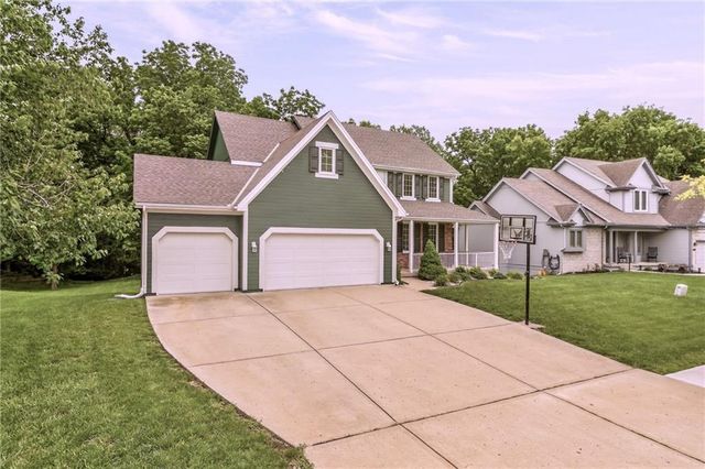 9027 N Manning Avenue, Kansas City, MO 64157