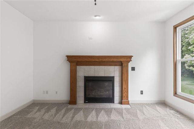 9027 N Manning Avenue, Kansas City, MO 64157