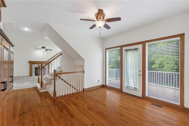 9027 N Manning Avenue, Kansas City, MO 64157