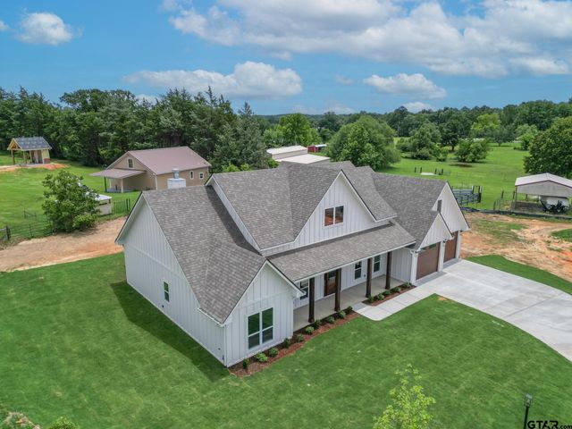 17512 Sugar Bluff Ln, Flint, TX 75762