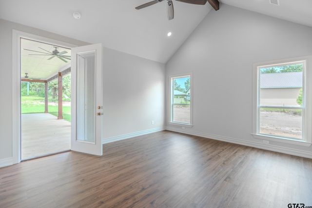 17512 Sugar Bluff Ln, Flint, TX 75762