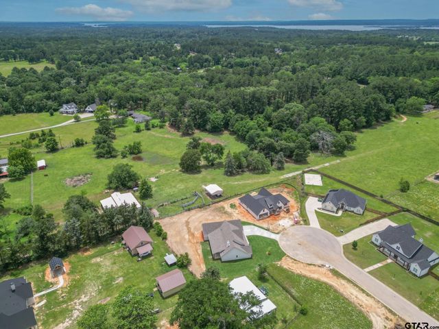 17512 Sugar Bluff Ln, Flint, TX 75762