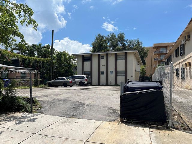 918 NW 5th Street, Miami, FL 33128