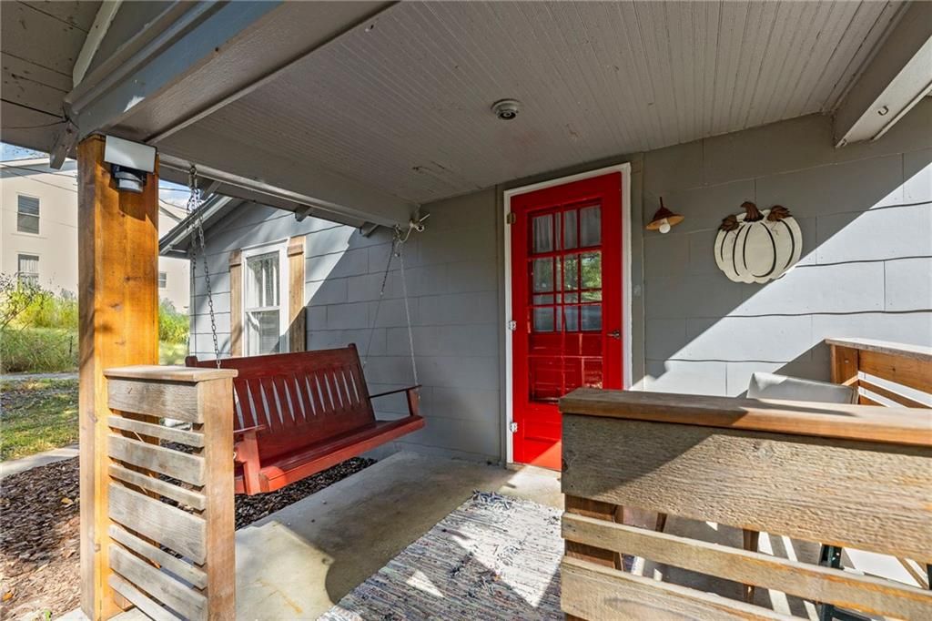 105 S 64th Street, Kansas City, KS 66111