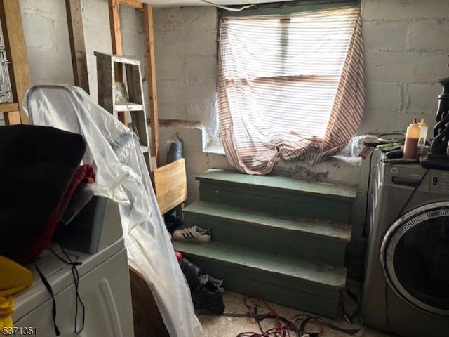 109 Alexander St, Newark City, NJ 07106