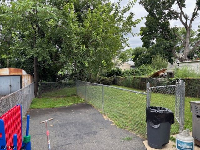 109 Alexander St, Newark City, NJ 07106